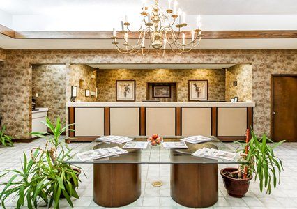 Executive Inn And Suites Enterprise Interior photo
