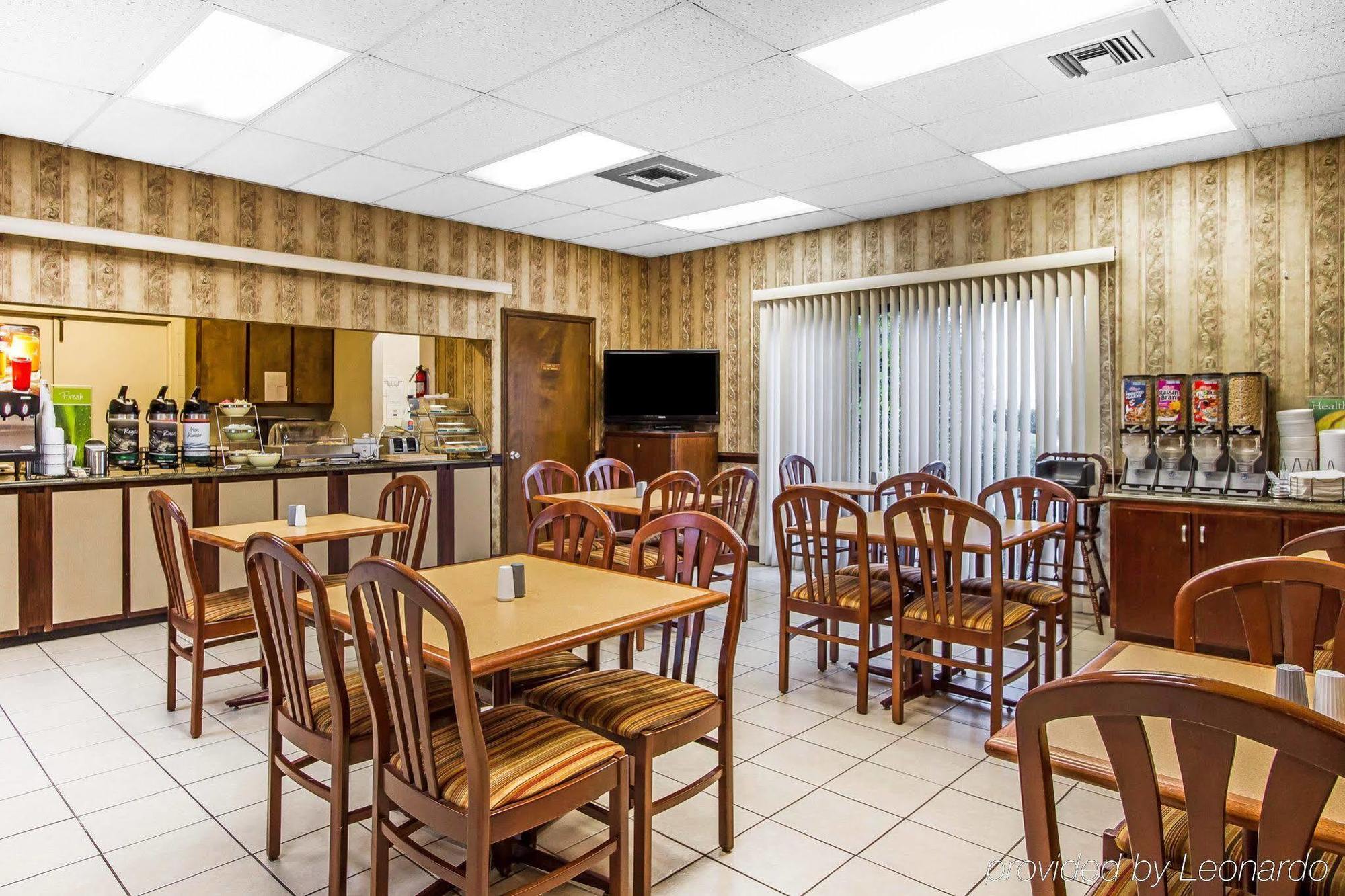 Executive Inn And Suites Enterprise Exterior photo